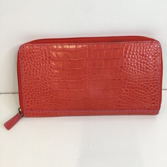 Ann Taylor Loft  Passport Card Organizer Traveling Leather Wallet - Picture 1 of 7